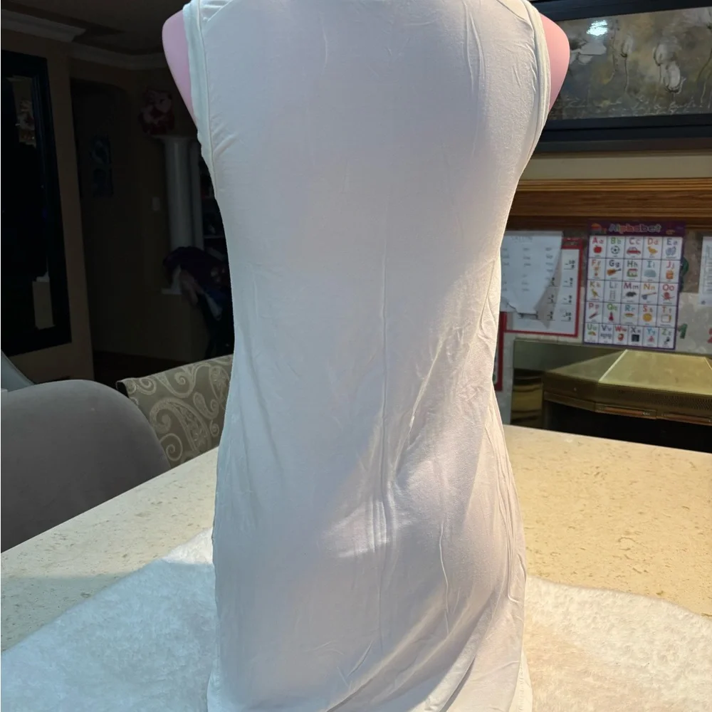 Wilfred White Sleeveless Tank Top - Picture 7 of 9
